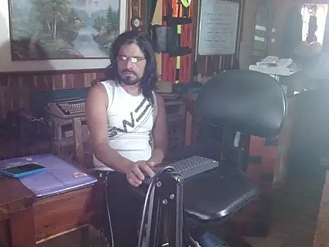 Snapshot of Dr_Pocholate84 chatting on 03-18-26, 08:45 Dr Pocholate84 online show from 03-18-26, 08:45