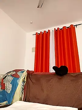 Snapshot of Kamdollie chatting on 02-27-25, 06:40 Kamdollie online show from 02-27-25, 06:40