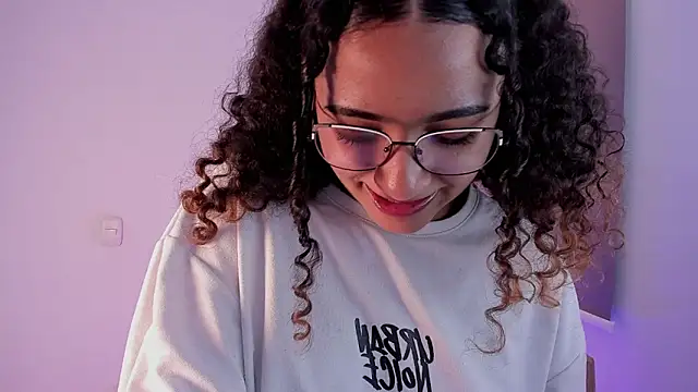 DAHLIA BROWNIE online show from 03-13-25, 04:49