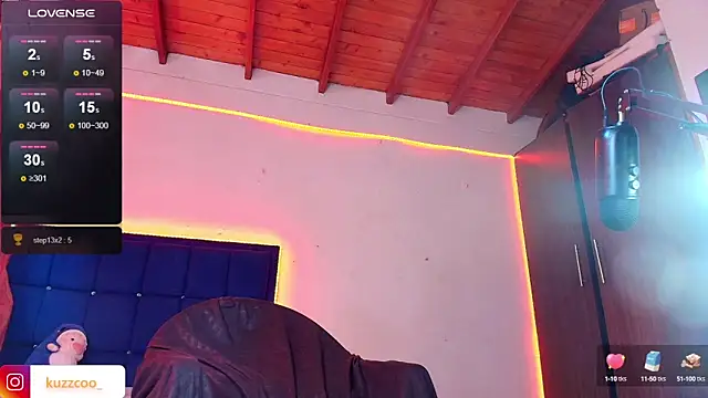 Snapshot of kuzzcoo chatting on 02-19-25, 07:48 kuzzcoo online show from 02-19-25, 07:48