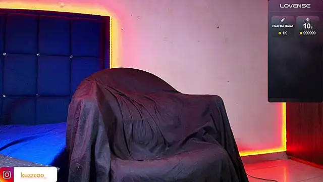 Snapshot of kuzzcoo chatting on 03-15-25, 02:12 kuzzcoo online show from 03-15-25, 02:12