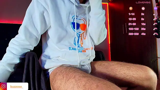 Snapshot of kuzzcoo chatting on 10-12-25, 11:53 kuzzcoo online show from 10-12-25, 11:53