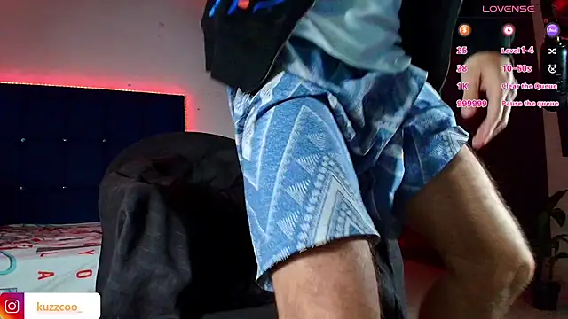 Snapshot of kuzzcoo chatting on 10-14-25, 03:40 kuzzcoo online show from 10-14-25, 03:40
