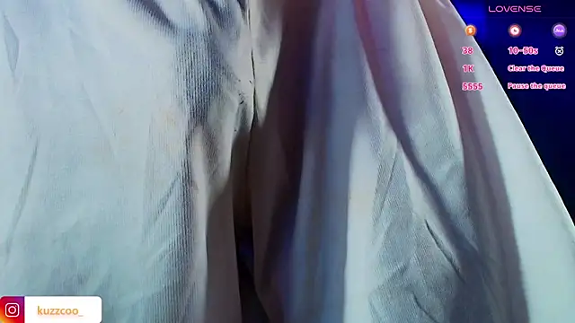 Snapshot of kuzzcoo chatting on 11-12-25, 12:44 kuzzcoo online show from 11-12-25, 12:44