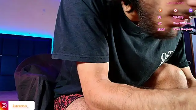 Snapshot of kuzzcoo chatting on 11-22-25, 01:21 kuzzcoo online show from 11-22-25, 01:21