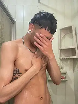 Mollly n david online show from 03-25-26, 06:14