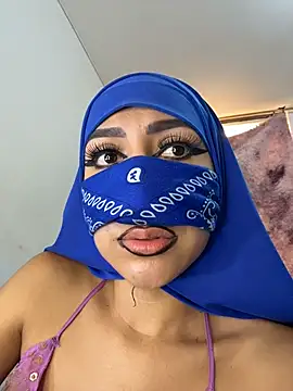 Snapshot of _alabina_ chatting on 10-31-25, 05:25 alabina online show from 10-31-25, 05:25