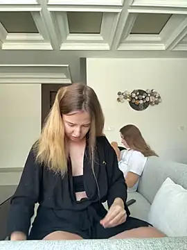 Snapshot of Nura_n_Sarah chatting on 10-17-25, 03:53 Nura n Sarah online show from 10-17-25, 03:53