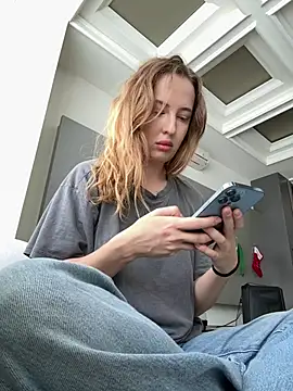 Nura n Sarah online show from 02-27-26, 05:18