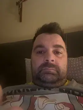 Snapshot of h4cAlex chatting on 11-11-25, 04:18 h4cAlex online show from 11-11-25, 04:18