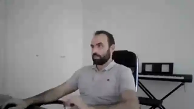 Snapshot of joaodias_97 chatting on 03-24-26, 05:51 joaodias 97 online show from 03-24-26, 05:51