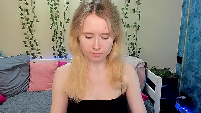  adel brooks  online show from 02-18-25, 06:26