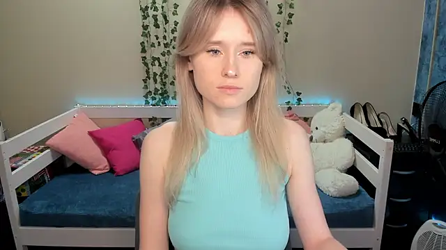  adel brooks  online show from 10-08-25, 06:38