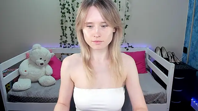  adel brooks  online show from 10-21-25, 06:30