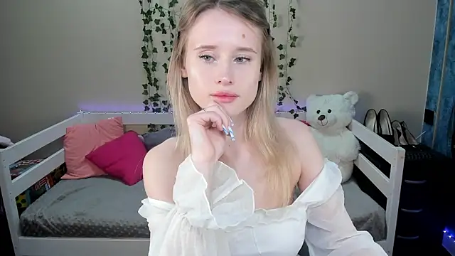  adel brooks  online show from 10-23-25, 06:39