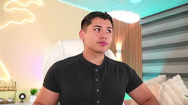 MatiasKorn online show from 11-16-25, 06:19