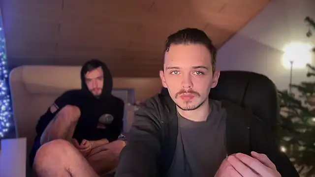 Snapshot of naked_psy chatting on 01-07-25, 12:55 naked psy online show from 01-07-25, 12:55