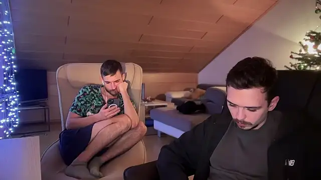 Snapshot of naked_psy chatting on 01-07-25, 03:57 naked psy online show from 01-07-25, 03:57