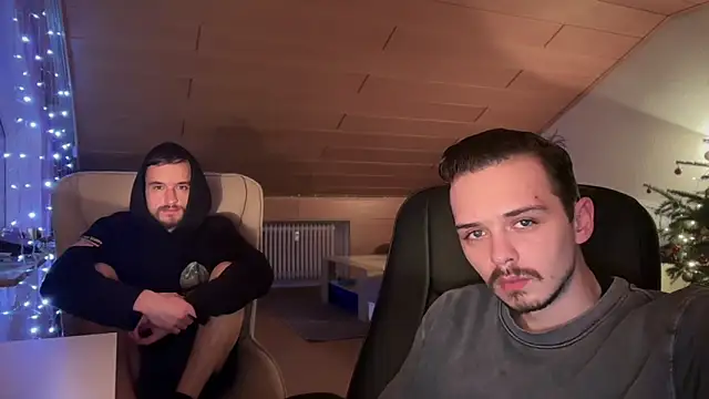 Snapshot of naked_psy chatting on 01-12-25, 12:49 naked psy online show from 01-12-25, 12:49