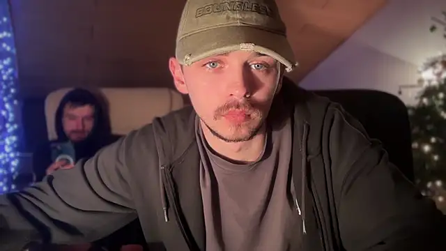 Snapshot of naked_psy chatting on 01-14-25, 06:24 naked psy online show from 01-14-25, 06:24