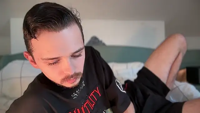 Snapshot of naked_psy chatting on 01-25-25, 01:52 naked psy online show from 01-25-25, 01:52