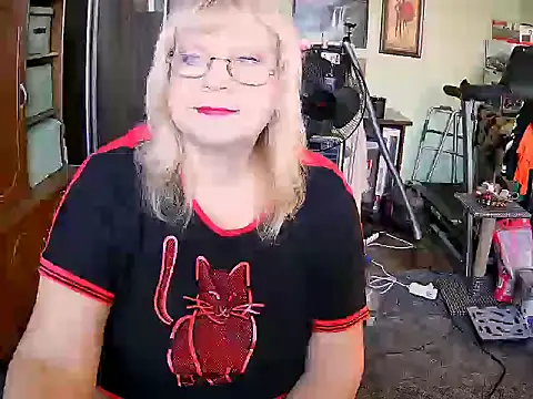 Snapshot of LOLA8888 chatting on 09-26-25, 11:14 LOLA8888 online show from 09-26-25, 11:14