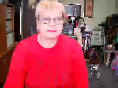 Snapshot of LOLA8888 chatting on 10-21-25, 10:49 LOLA8888 online show from 10-21-25, 10:49