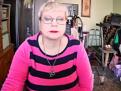 Snapshot of LOLA8888 chatting on 10-23-25, 10:36 LOLA8888 online show from 10-23-25, 10:36