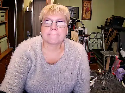 Snapshot of LOLA8888 chatting on 10-26-25, 12:00 LOLA8888 online show from 10-26-25, 12:00