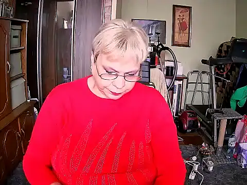 Snapshot of LOLA8888 chatting on 11-07-25, 11:10 LOLA8888 online show from 11-07-25, 11:10