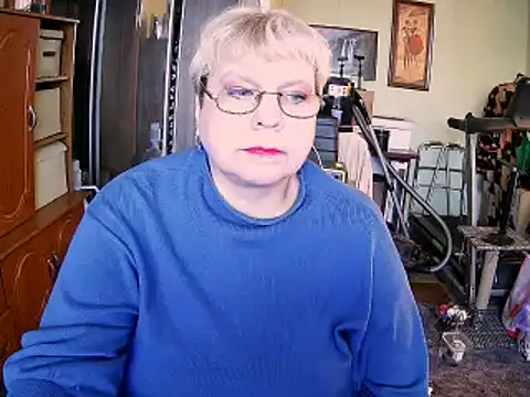 Snapshot of LOLA8888 chatting on 11-14-25, 12:15 LOLA8888 online show from 11-14-25, 12:15