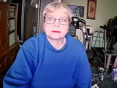 Snapshot of LOLA8888 chatting on 11-22-25, 01:43 LOLA8888 online show from 11-22-25, 01:43