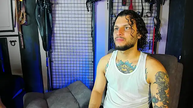 Snapshot of Twisted_Fantasy chatting on 03-04-25, 12:33 Twisted Fantasy online show from 03-04-25, 12:33