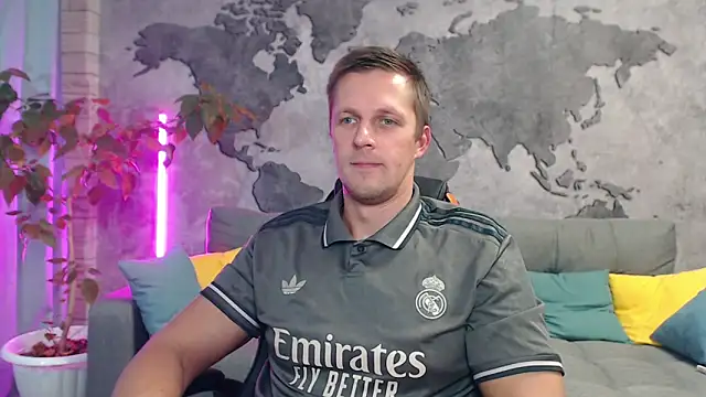 Snapshot of VikingChrisss chatting on 11-03-25, 10:27 VikingChrisss online show from 11-03-25, 10:27