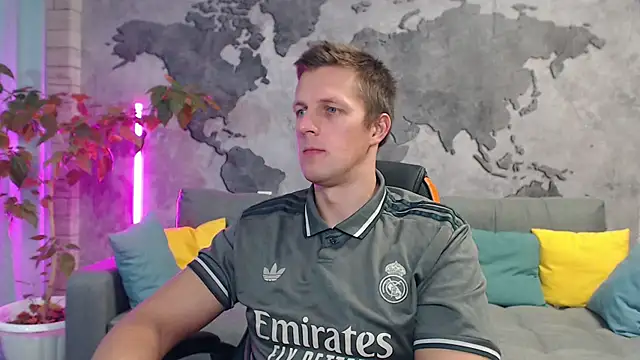 Snapshot of VikingChrisss chatting on 11-09-25, 10:57 VikingChrisss online show from 11-09-25, 10:57