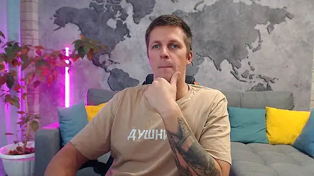 Snapshot of VikingChrisss chatting on 11-23-25, 11:32 VikingChrisss online show from 11-23-25, 11:32