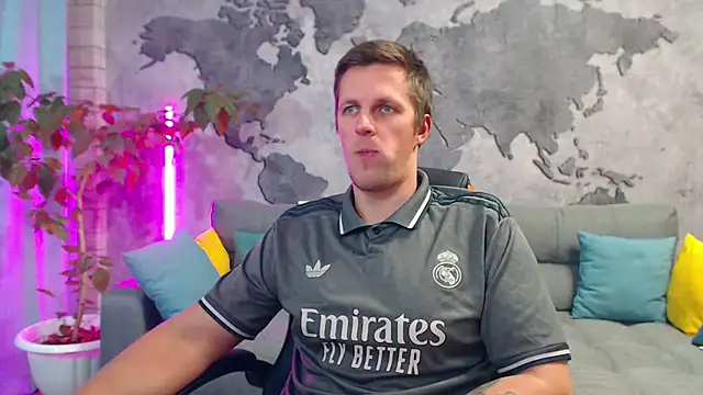 Snapshot of VikingChrisss chatting on 12-02-25, 11:04 VikingChrisss online show from 12-02-25, 11:04