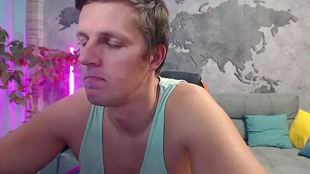 Snapshot of VikingChrisss chatting on 12-14-25, 11:59 VikingChrisss online show from 12-14-25, 11:59