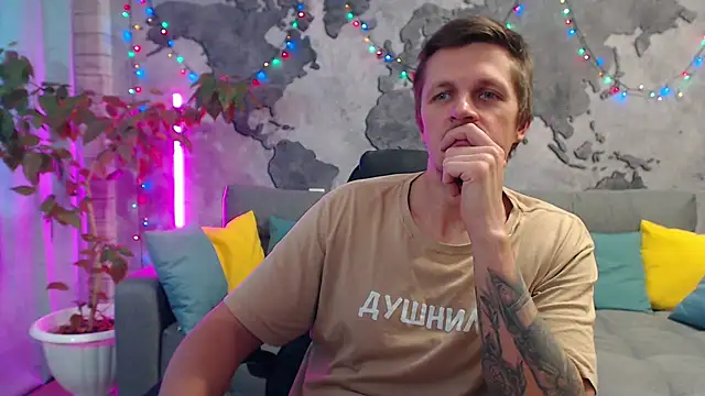 Snapshot of VikingChrisss chatting on 12-22-25, 11:40 VikingChrisss online show from 12-22-25, 11:40