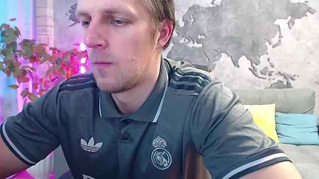 Snapshot of VikingChrisss chatting on 01-15-26, 11:15 VikingChrisss online show from 01-15-26, 11:15