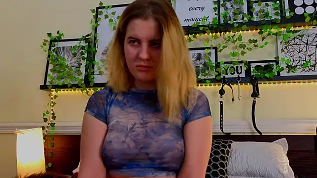 EvaTyrell online show from 12-04-24, 11:35