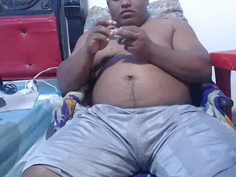 Snapshot of PONSE_LATINO chatting on 11-28-25, 04:53 PONSE LATINO online show from 11-28-25, 04:53