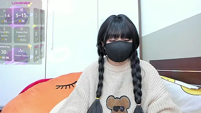 alonelove   online show from 02-07-25, 02:29