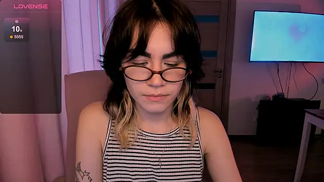 Snapshot of _selectrra chatting on 01-15-25, 11:10  selectrra online show from 01-15-25, 11:10