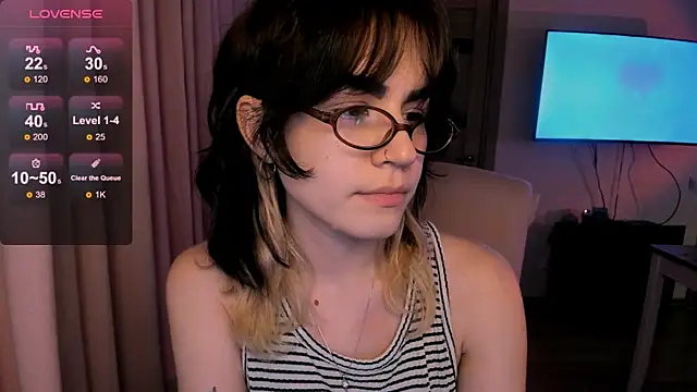 Snapshot of _selectrra chatting on 01-15-25, 02:13  selectrra online show from 01-15-25, 02:13