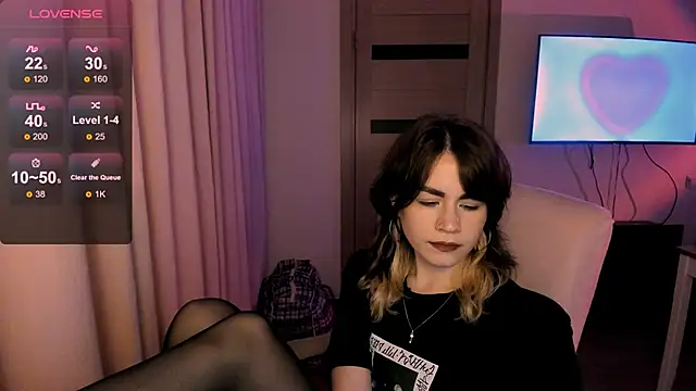 Snapshot of _selectrra chatting on 01-30-25, 02:36  selectrra online show from 01-30-25, 02:36