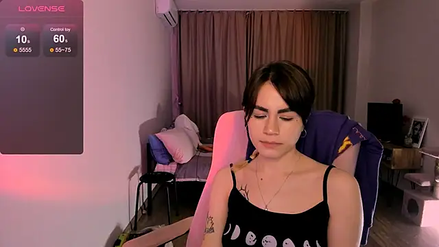 Snapshot of _selectrra chatting on 02-05-25, 04:14  selectrra online show from 02-05-25, 04:14