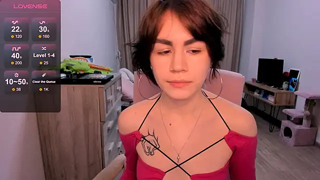 Snapshot of _selectrra chatting on 02-15-25, 02:33  selectrra online show from 02-15-25, 02:33