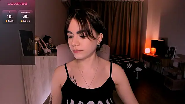 Snapshot of _selectrra chatting on 03-05-25, 11:17  selectrra online show from 03-05-25, 11:17