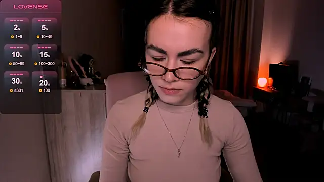 Snapshot of _selectrra chatting on 03-17-25, 12:25  selectrra online show from 03-17-25, 12:25